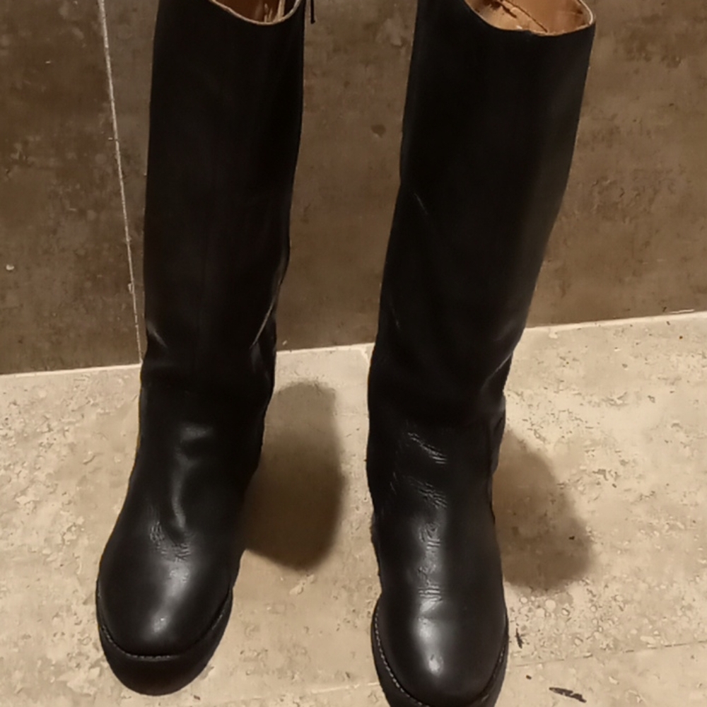 Sofft black women boots